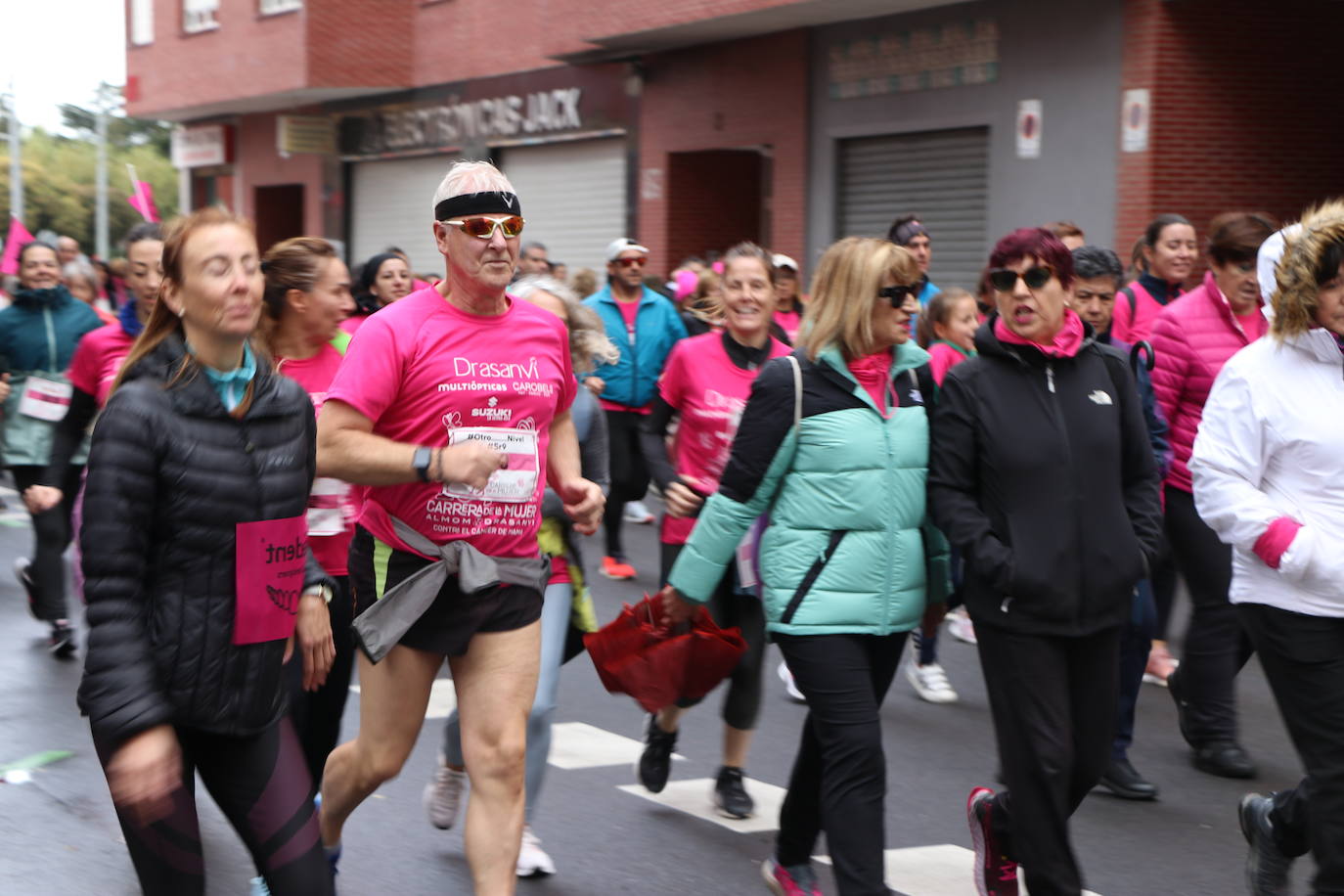 ¿Estuviste en la Carrera de la Mujer de León? Búscate