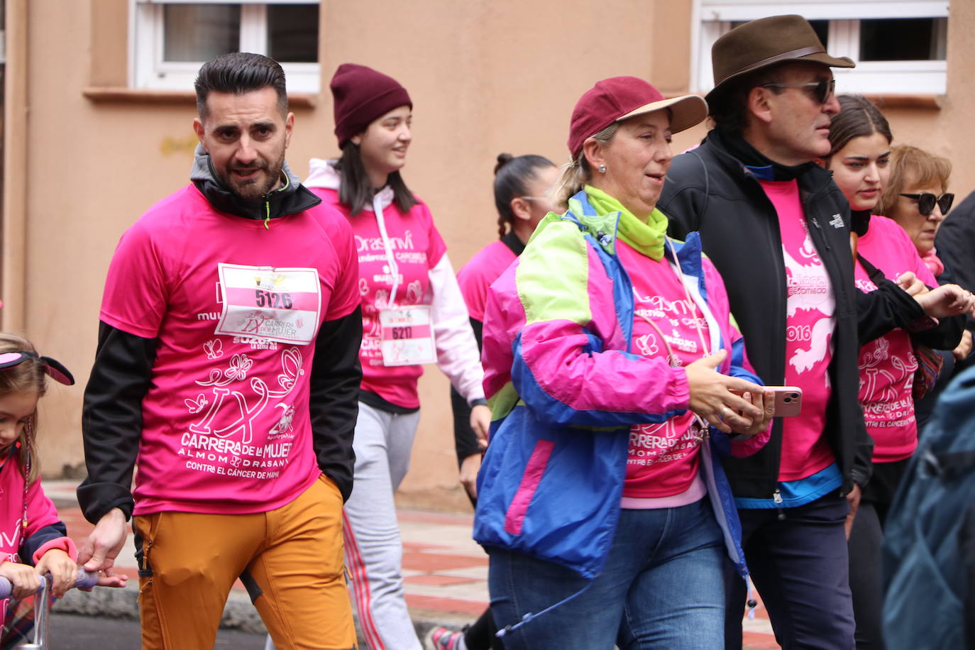 ¿Estuviste en la Carrera de la Mujer de León? Búscate