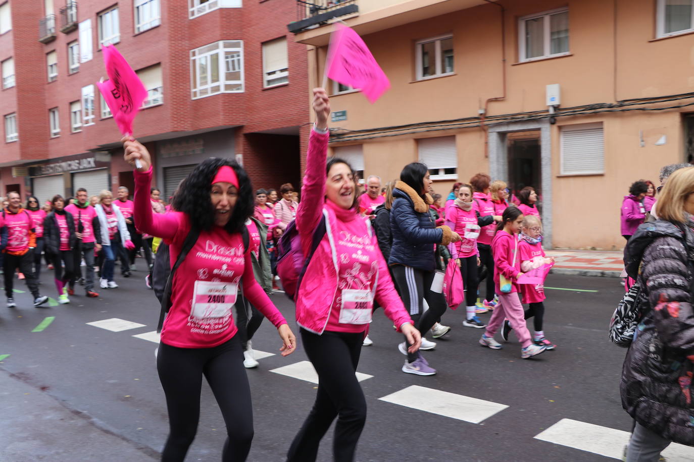 ¿Estuviste en la Carrera de la Mujer de León? Búscate