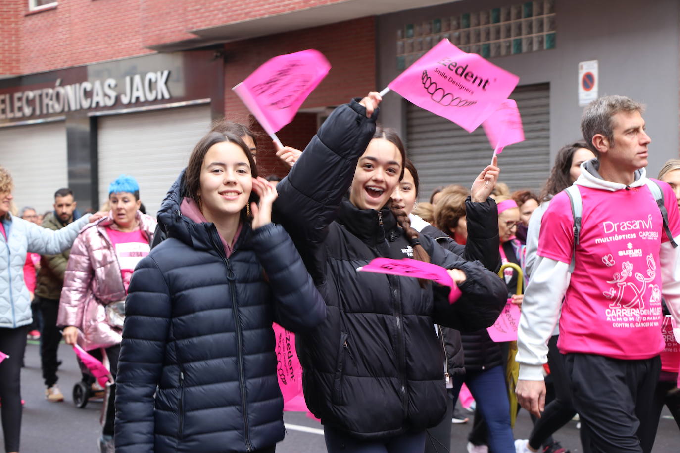 ¿Estuviste en la Carrera de la Mujer de León? Búscate
