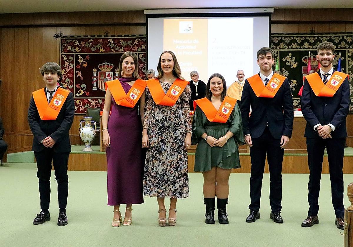 Graduación de Económicas.