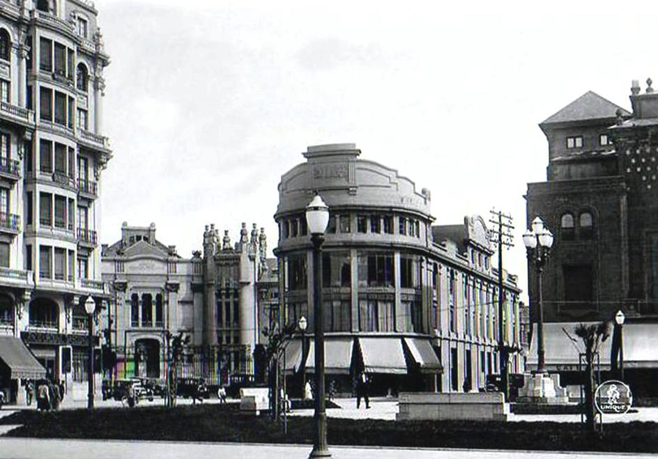 Plaza de Santo Domingo (1930) Al fondo el Instituto General y Técnico