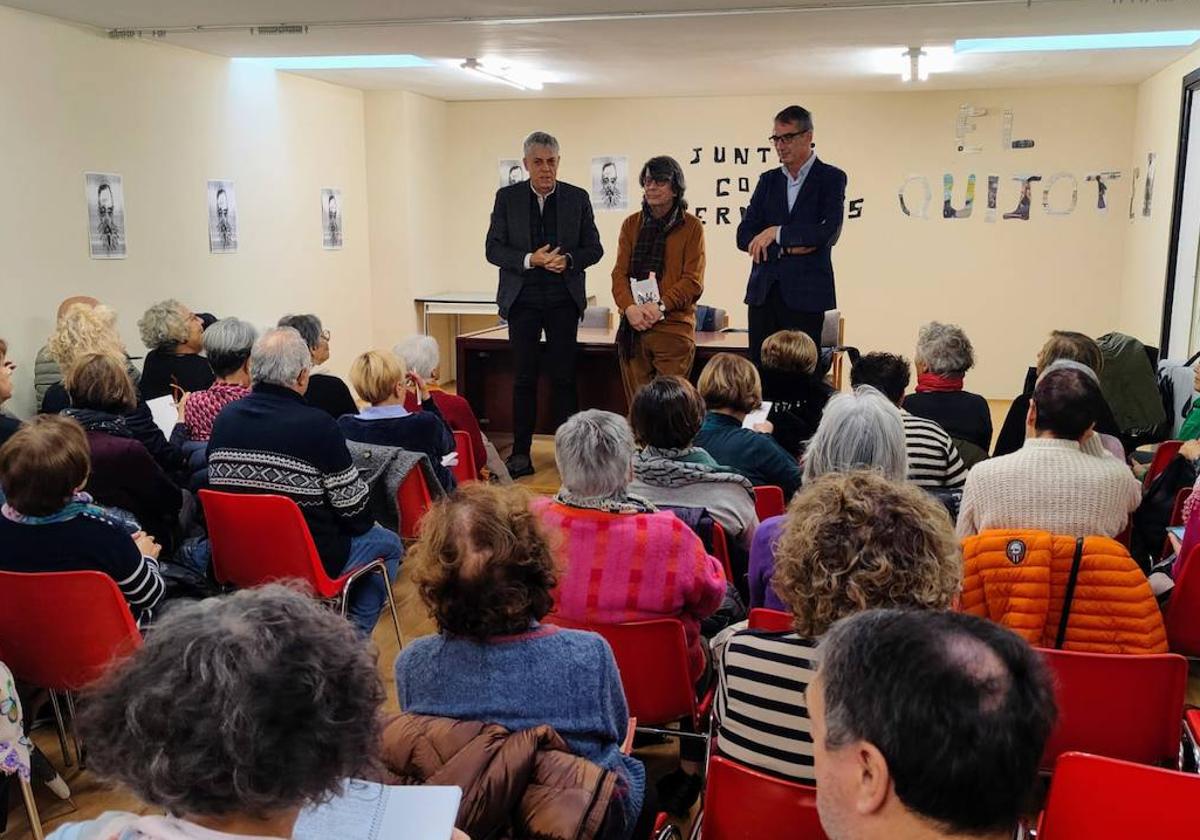 Taller de lectura guiada en el Centro de Dia León II