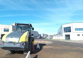 Obras en el polígono industrial de Villaquilambre.