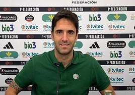 Vélez durante la rueda de prensa de esta mañana en el Toralín.