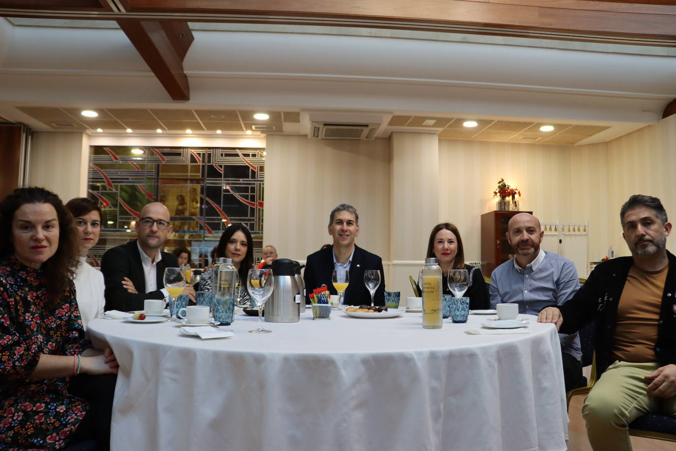 Cristina Martínez, Arantxa Olivera, Carlos González, Lorena Valbuena, Pedro Vidal, María del Mar Pérez, Rubén Hermoso y Eduardo Prado.