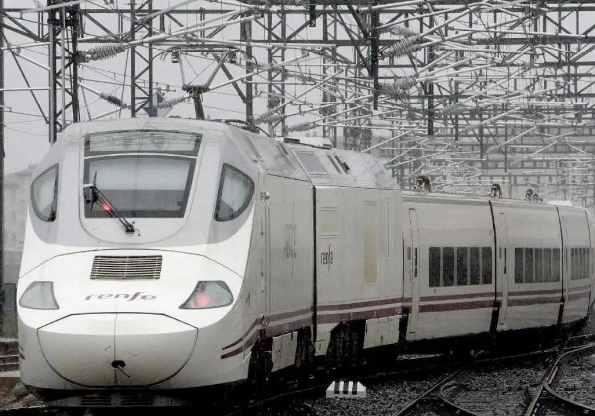 Imagen de archivo de un tren de renfe.,