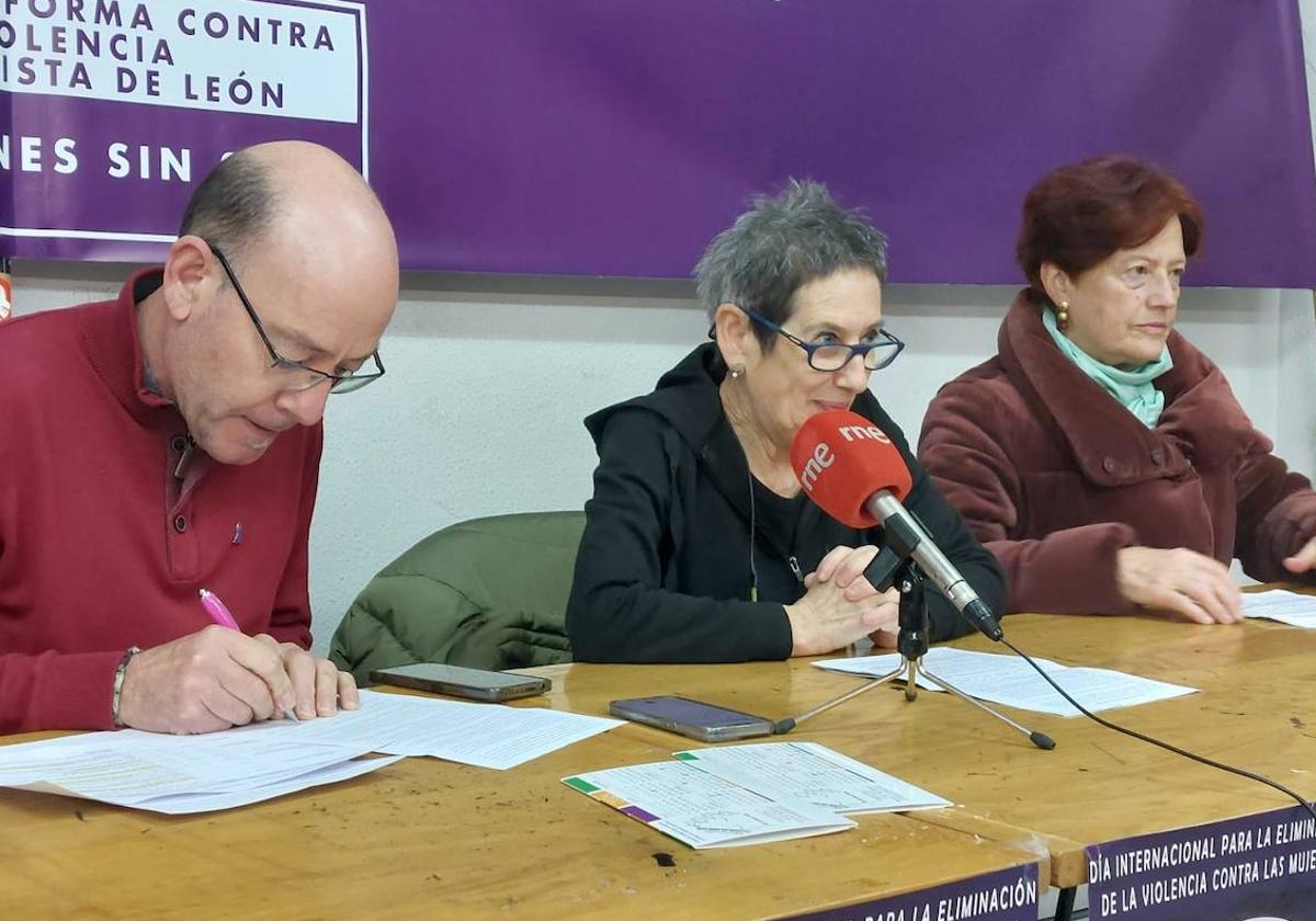 Rueda de prensa de la Plataforma Contra la Violencia Machista de León.