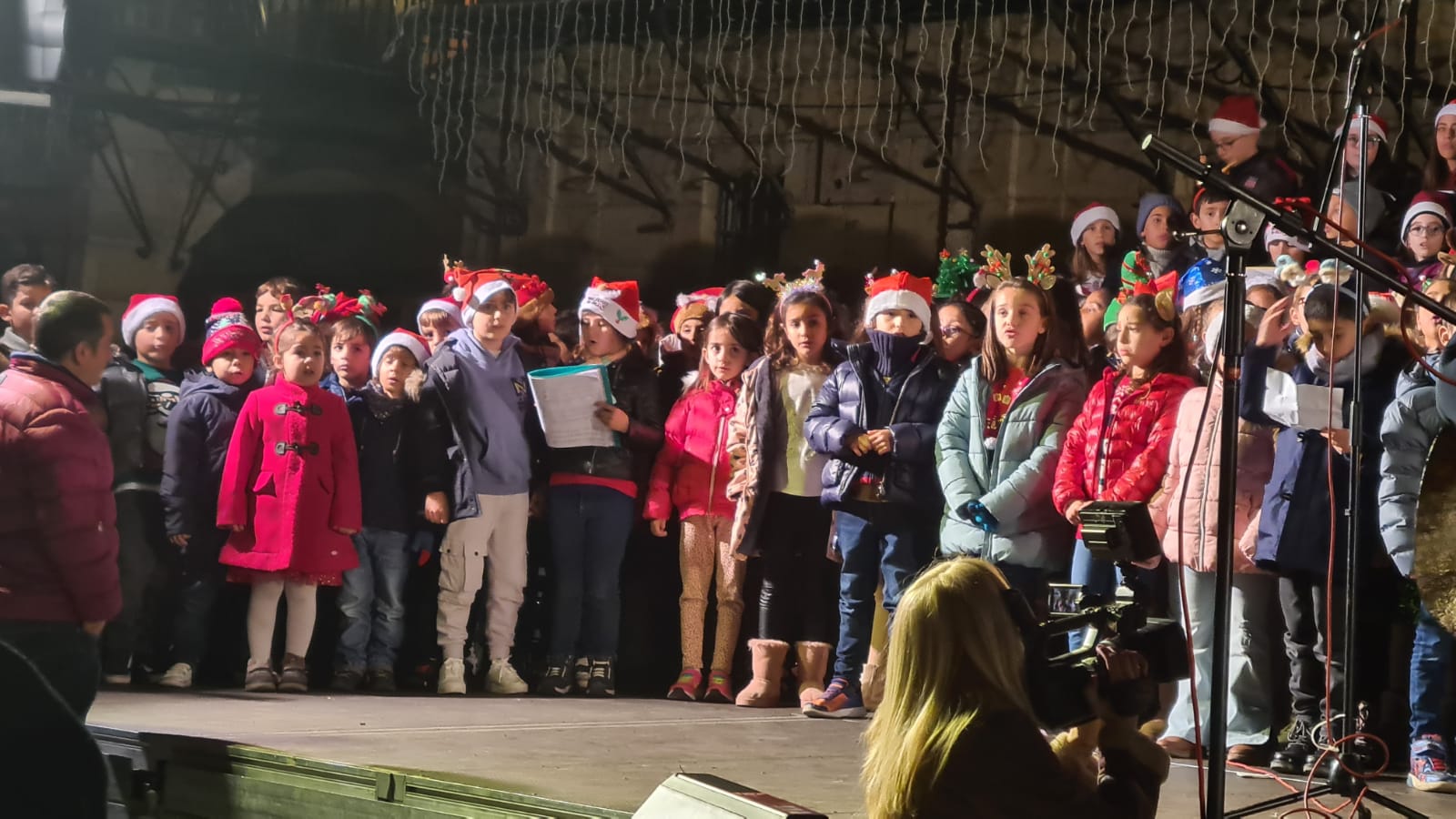 Inaugurado el alumbrado navideño de León