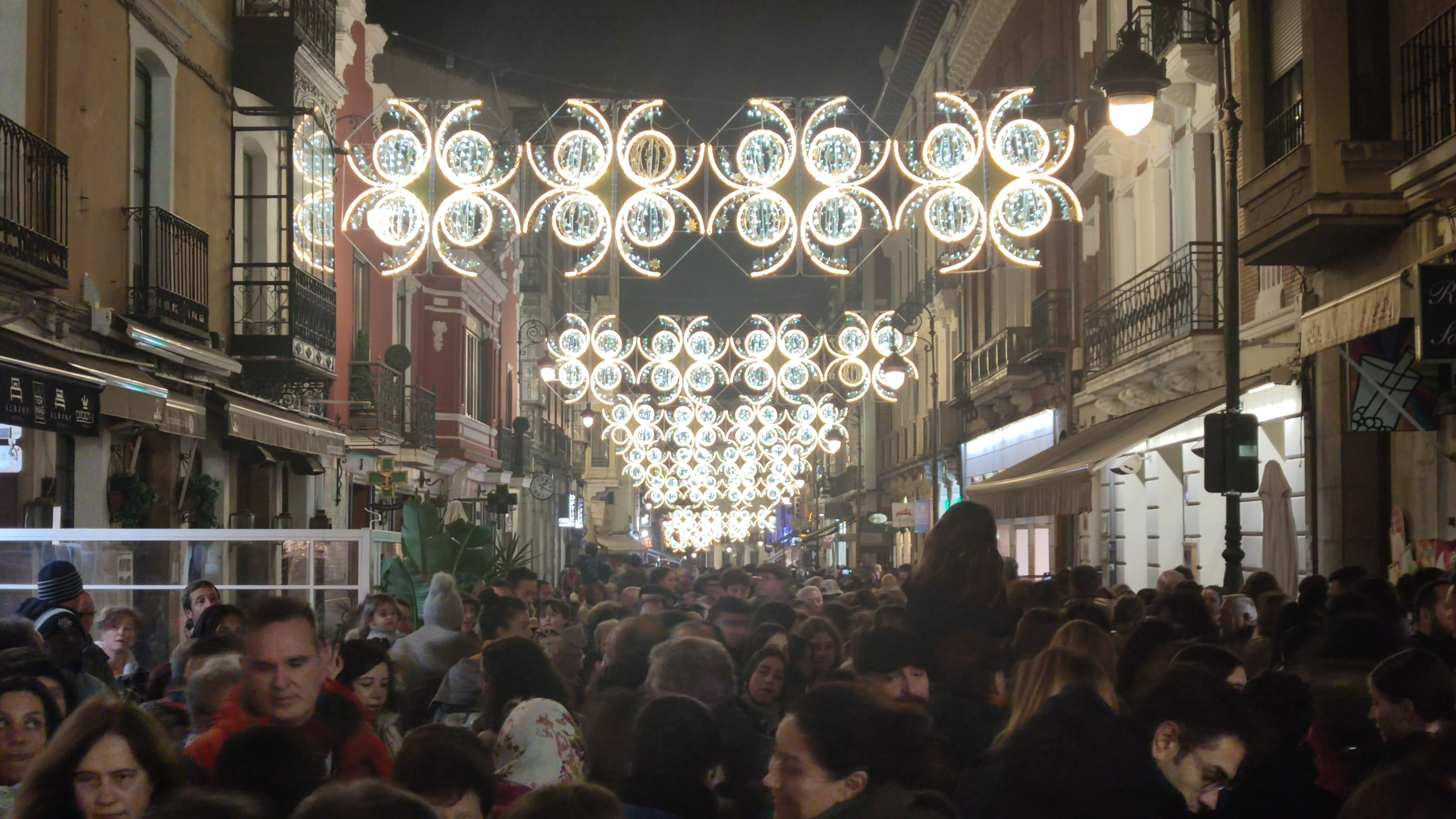 Inaugurado el alumbrado navideño de León