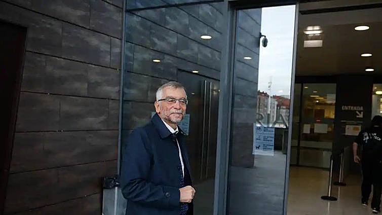 Los porteros del pub: «Echamos a los tres por la misma puerta. La otra estaba cerrada»