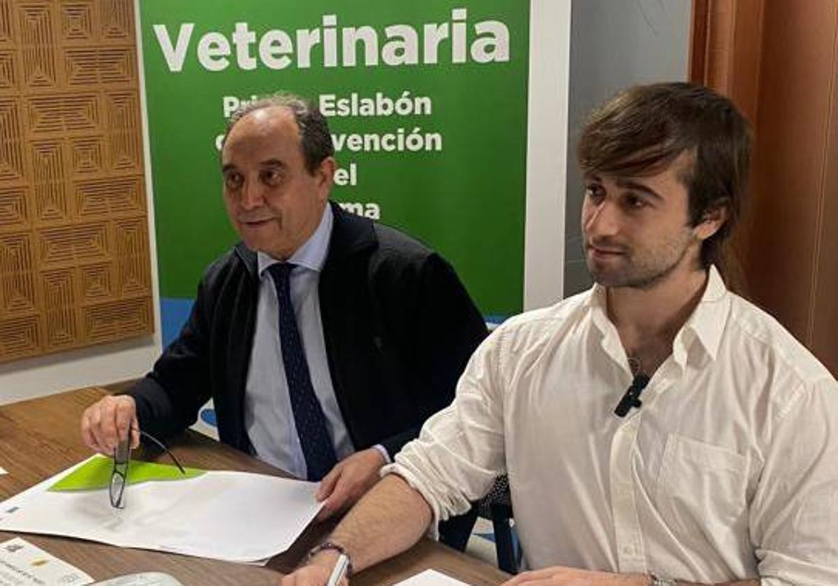 Firma del convenio entre estudiantes y sindicatos de veterinaria.