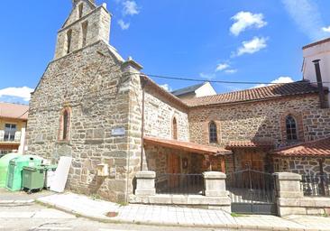 Piden la destitución del párroco de La Magdalena tras el funeral de un joven