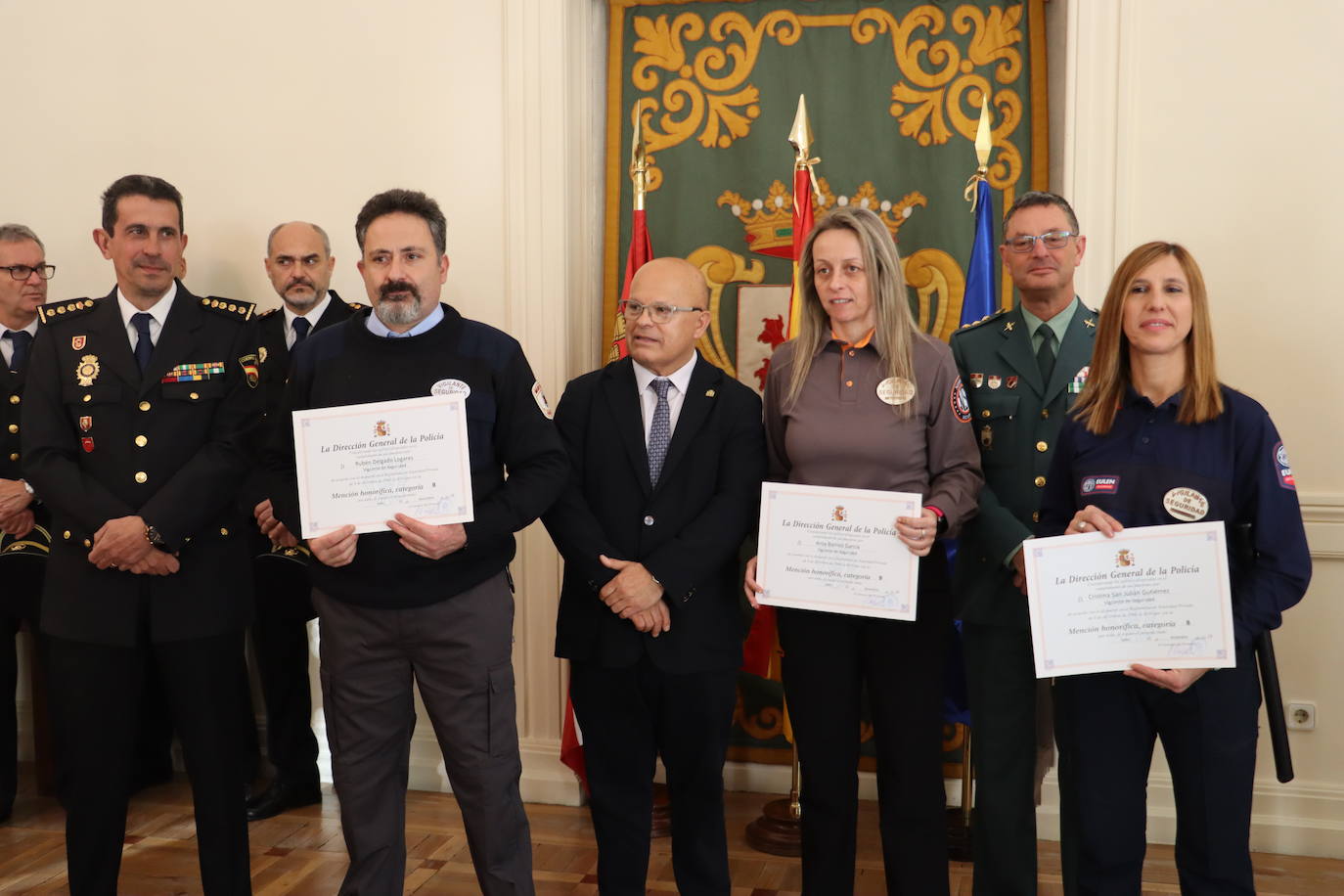 Menciones honoríficas a la seguridad privada leonesa