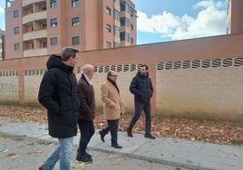 Visita del PP al barrio leonés.