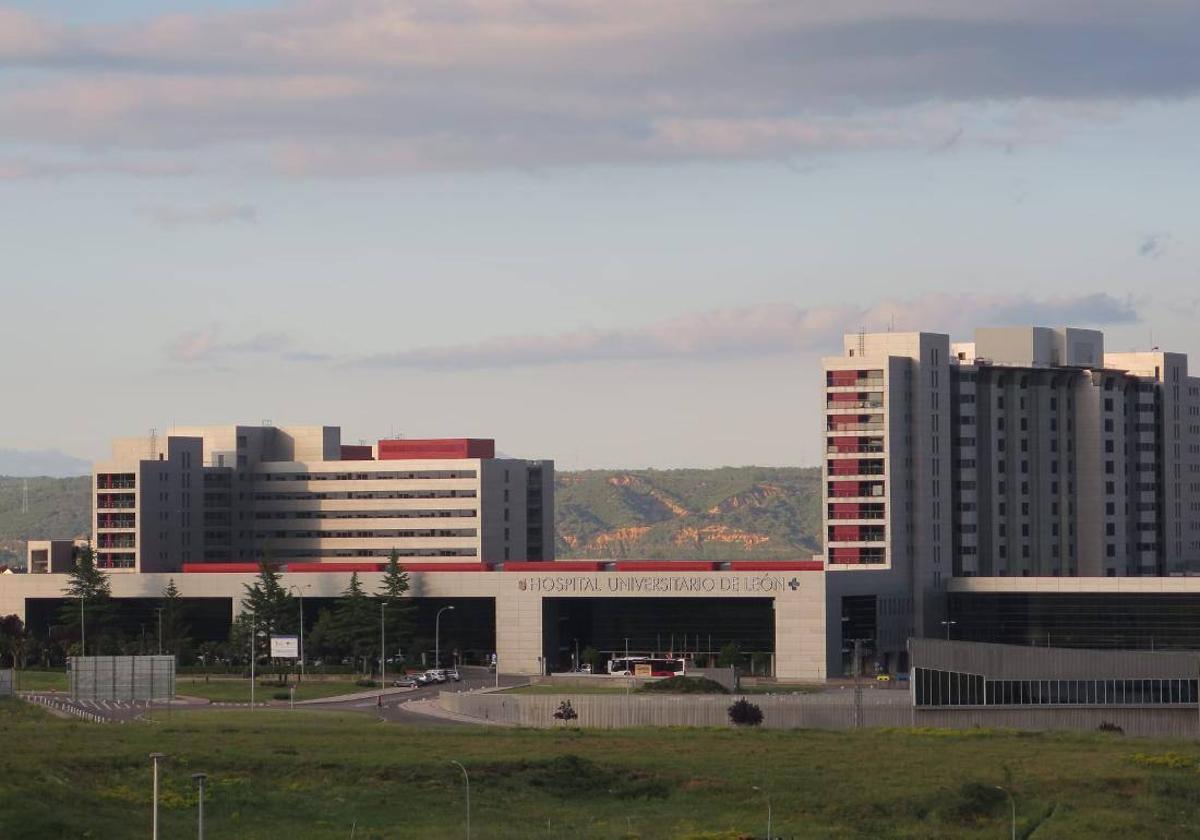 El Hospital de León durante la pandemia.