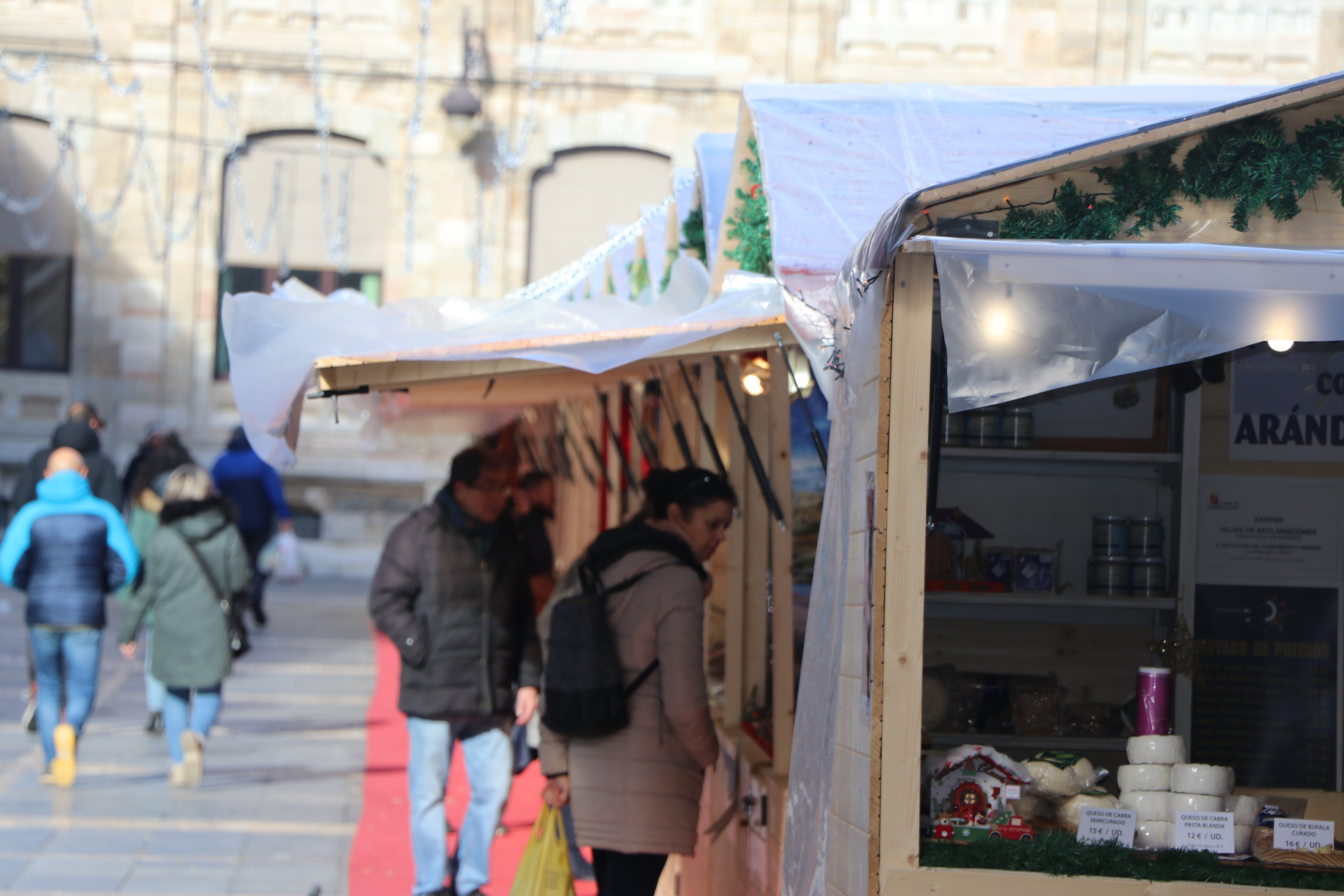 Todas la incidencias del mercadillo de Navidad de León, en imágenes