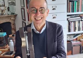 Tornatore con el premio de 'Luna de Cortos'.