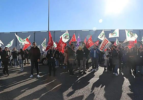 Imagen de una de las primeras movilizaciones de los empleados.