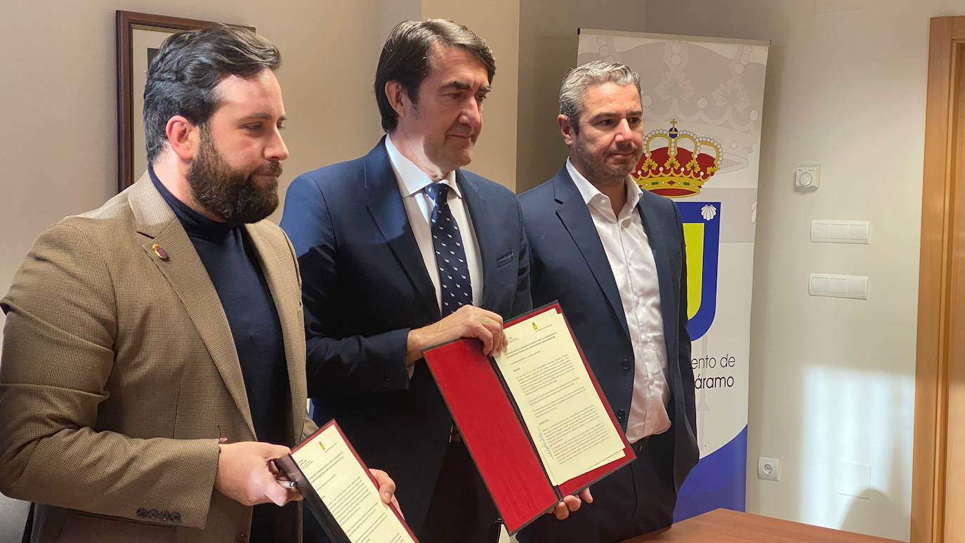 Firma del protocolo de ampliación del polígono de Villadangos.