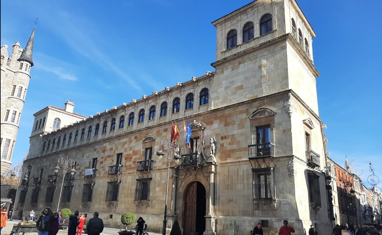 Ciudadanos denuncia el retraso de la Diputación en el pago de ayudas a entidades deportivas y culturales.