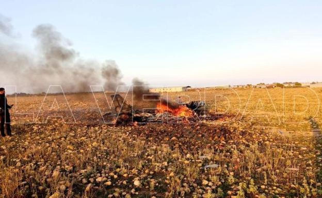Restos de la avioneta tras el impacto.