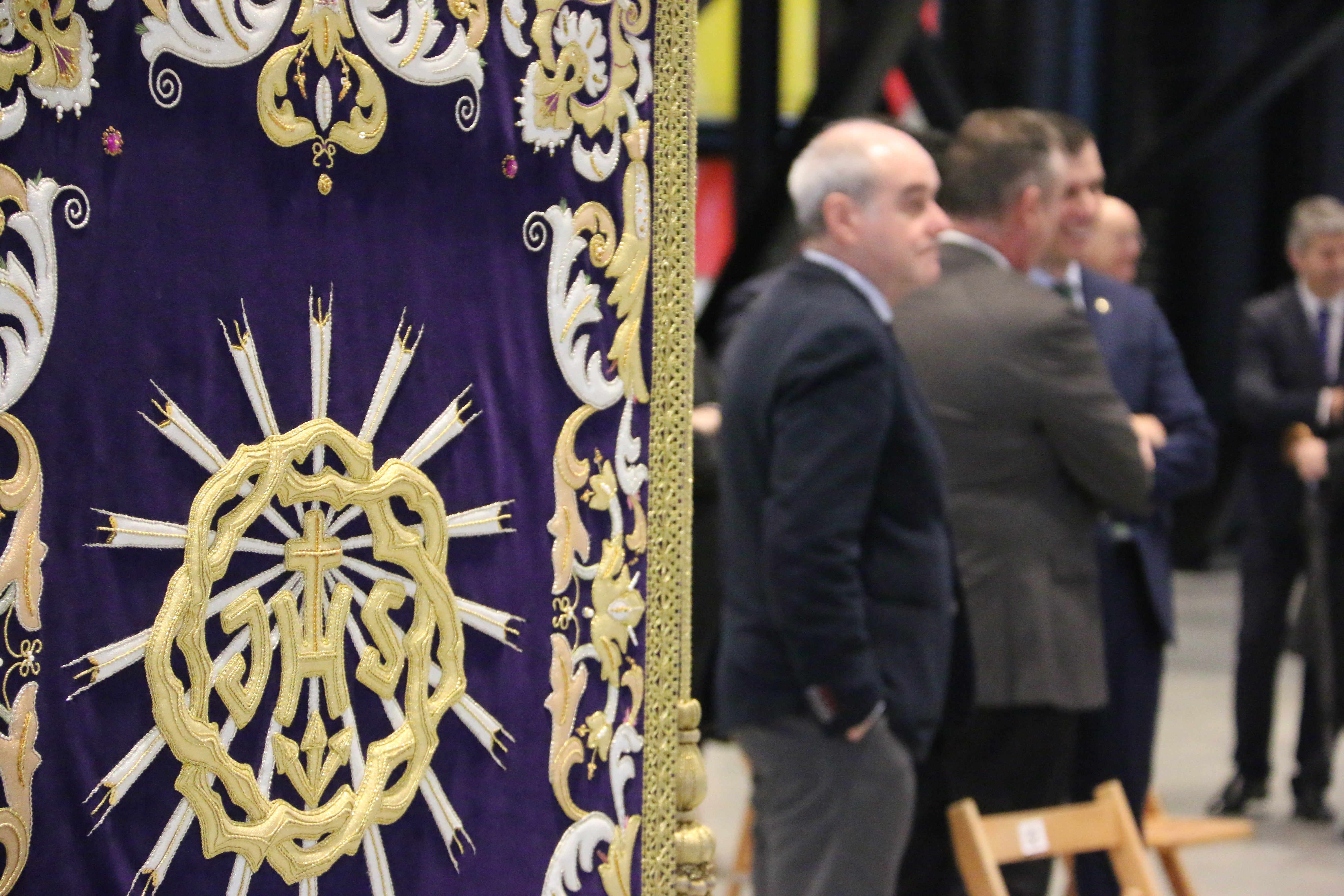 Los papones de Jesús deciden el formato del Encuentro que la cofradía celebra en Viernes Santo.