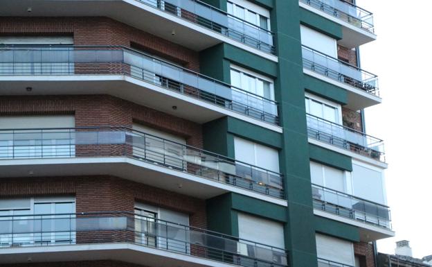 Fachada de un edificio de León capital.