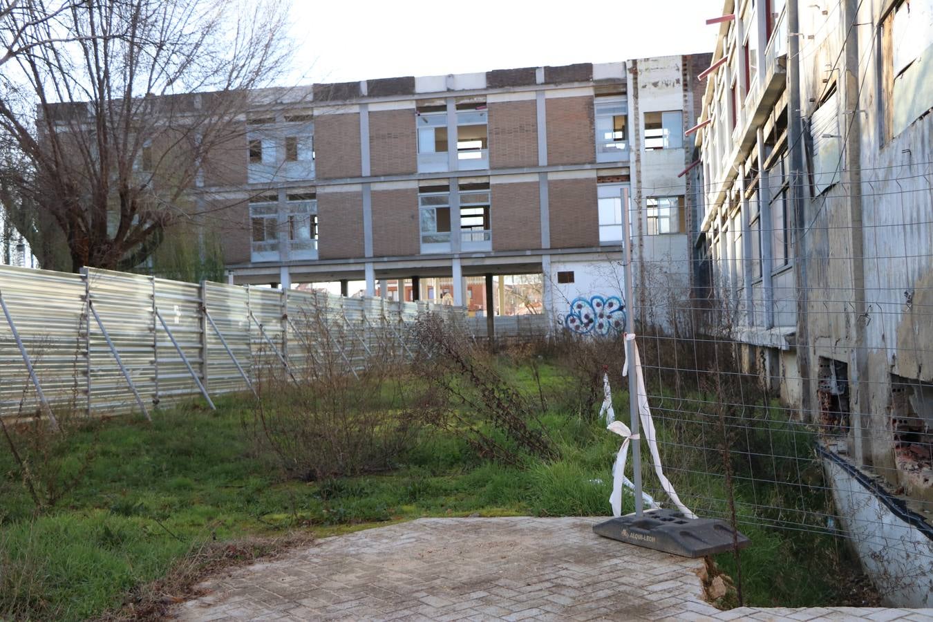 Los vecinos han convocado una manifestación este viernes frente a la gerencia de atención primaria de León