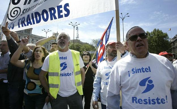 Los 220 empleados leoneses de Sintel recuerdan su movilización en pro de sus derechos laborales