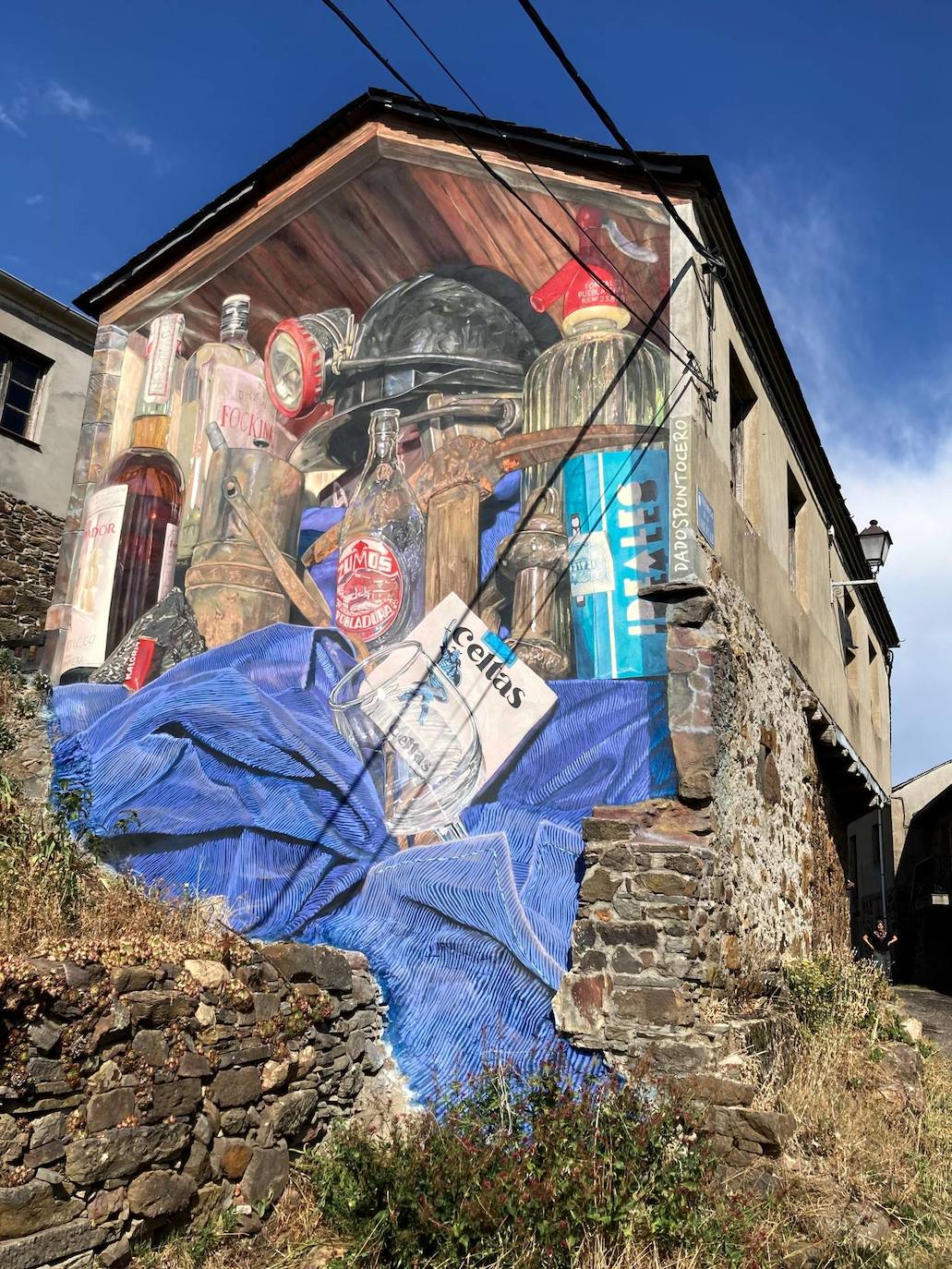 Imágenes de los cuatro murales de León que optan al reconocimiento. 