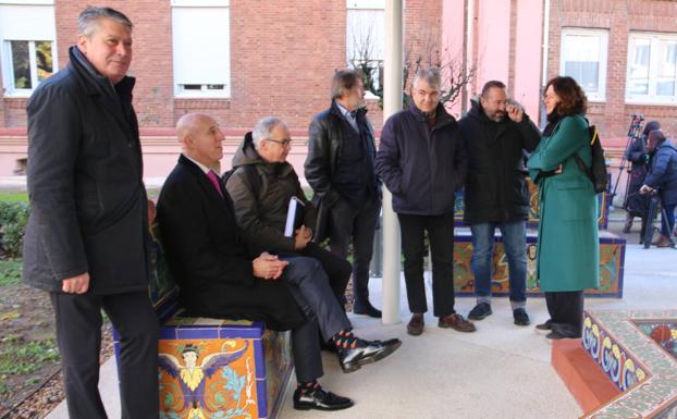 El alcalde de León visita la residencia de mayores Virgen del Camino en la jornada de este miércoles.