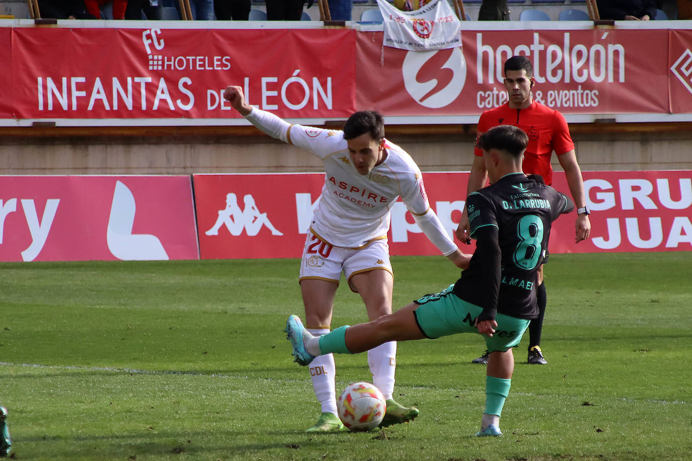 El conjunto leonés recibe al Mérida, otro de los rivales por la pelea del playoff.