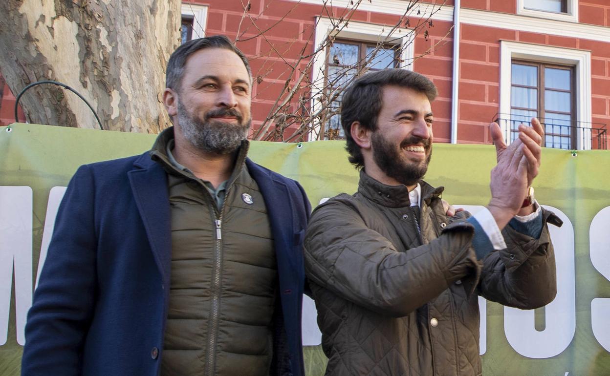Santiago Abascal, presidente de Vox, junto a Juan García-Gallardo