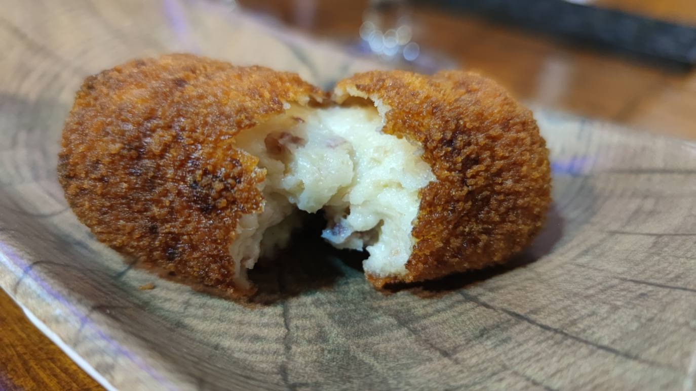 Las tapas ofrecidas en la Ruta de la Croqueta que realizaron los redactores de leonoticias. Croqueta de La Cocina