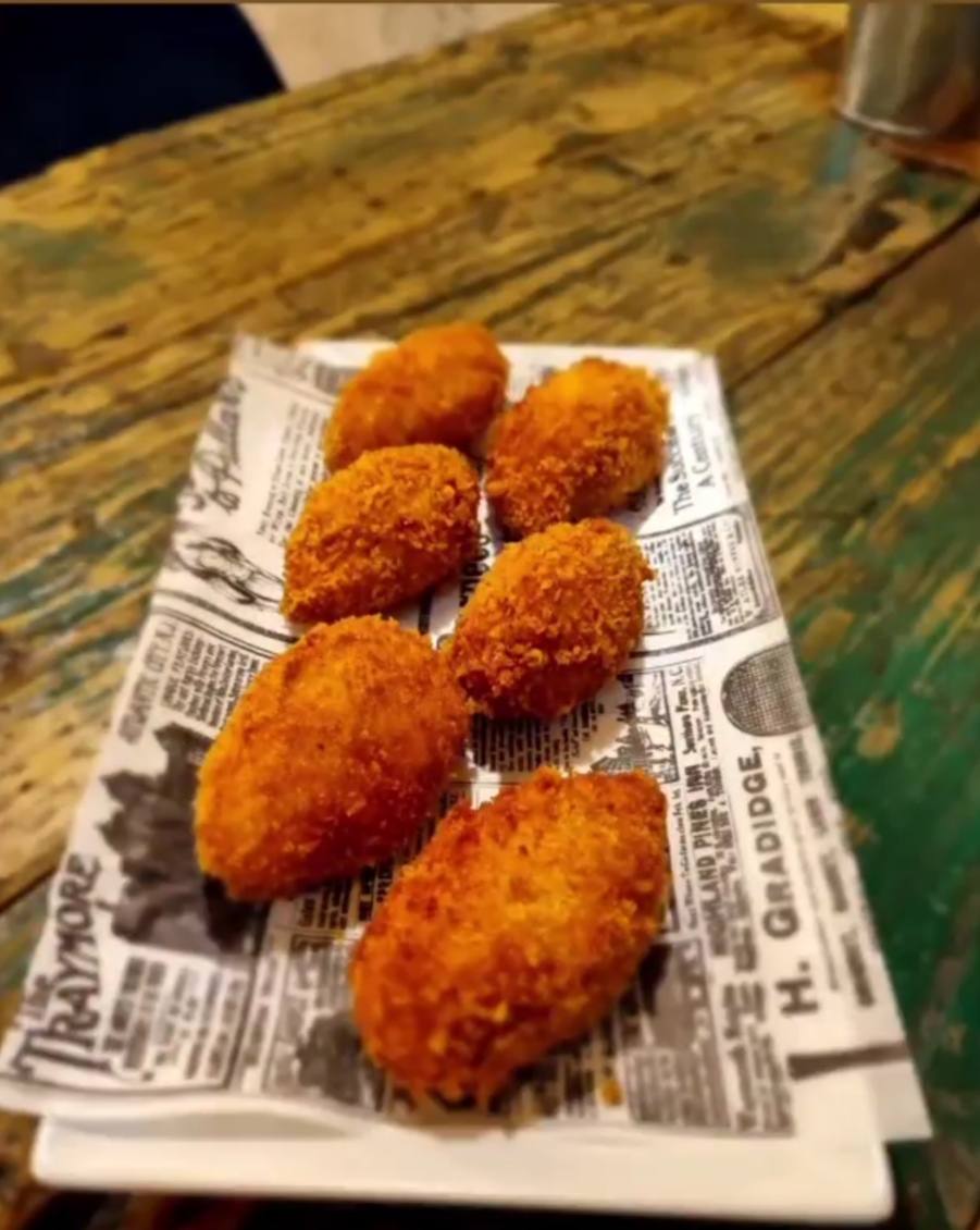 Las tapas ofrecidas en la Ruta de la Croqueta que realizaron los redactores de leonoticias. Croquetas de la Karpintería