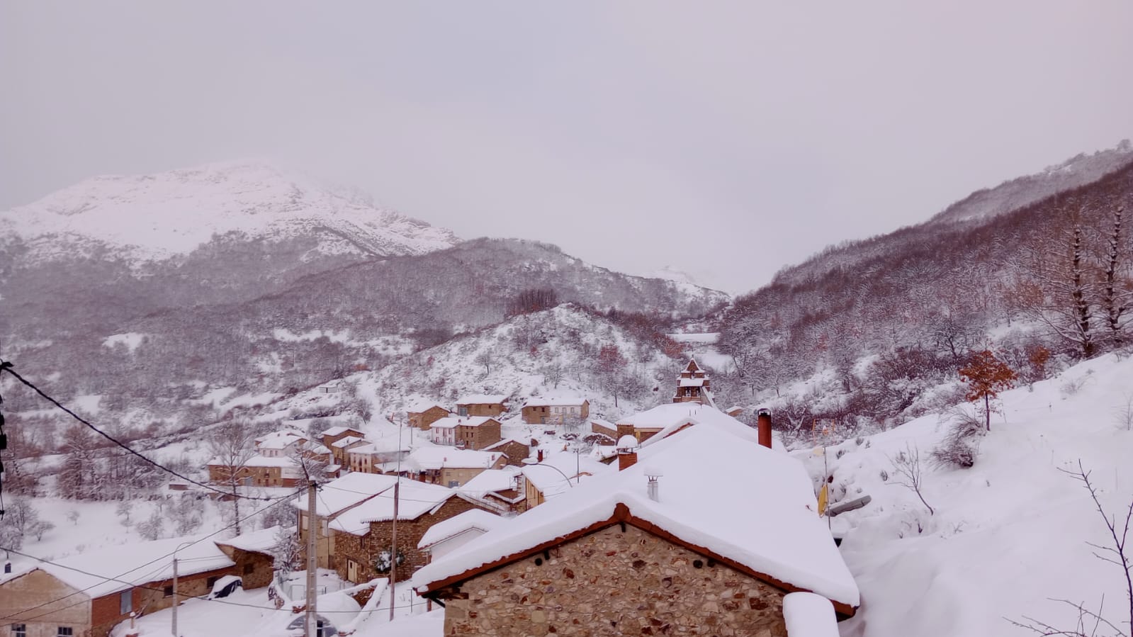 Muchos pueblos de la provincia amanecen este jueves cubiertos de nieve.