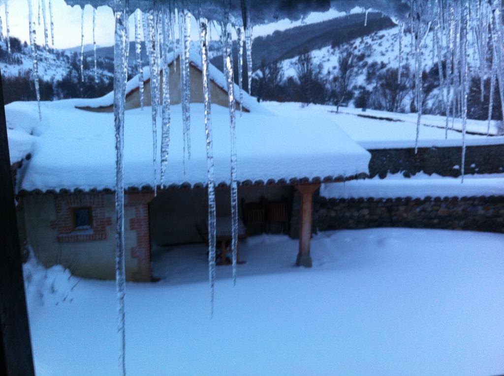 Muchos pueblos de la provincia amanecen este jueves cubiertos de nieve.