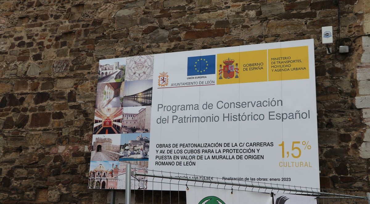 La peatonalización de la calle Carreras avanza según los plazos y las máquinas ya trabajan en el lugar.