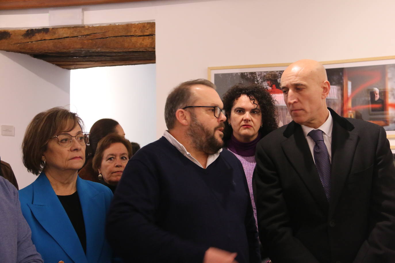 Inauguración de la exposición 'Ucrania, guerra de los civiles' en la Fundación Vela Zanetti de León. 