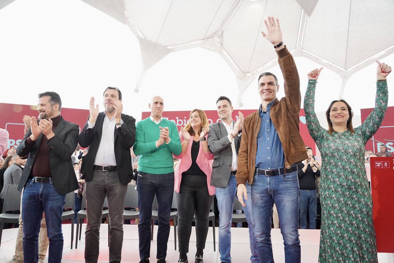 La cúpula del milenio acoge esta jornada para presentar a los candidatos a las alcaldías de las capitales de Castilla y León.