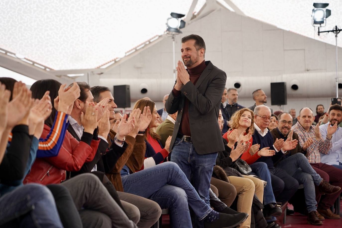 La cúpula del milenio acoge esta jornada para presentar a los candidatos a las alcaldías de las capitales de Castilla y León.