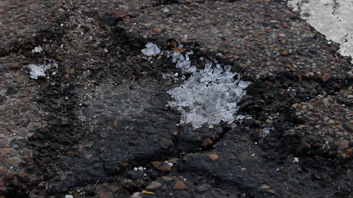 Los termómetros se han desplomado en la madrugada de este domingo llegando a alcanzar los 3,3 grados negativos en la capital.