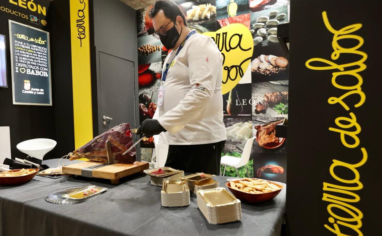 Stand de Tierra de Sabor en la Feria Internacional Madrid Fusión que se celebra esta semana en Ifema.