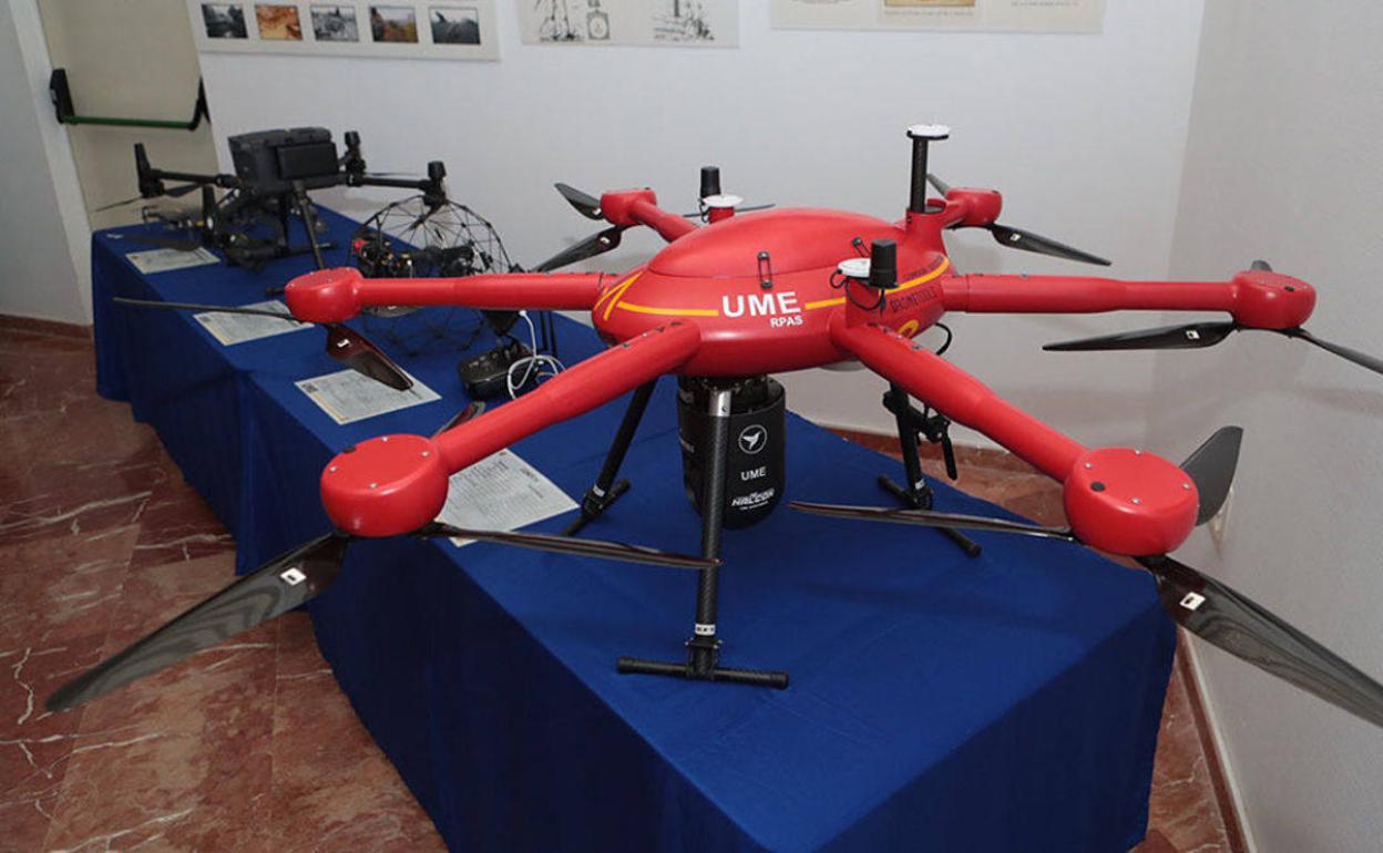 Uno de los drones de la UME.