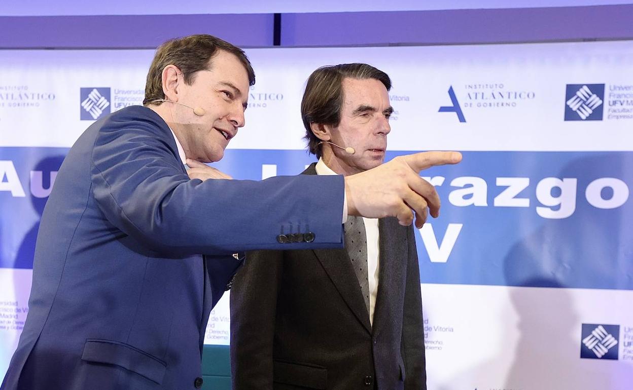 El presidente de la Junta de Castilla y León, Alfonso Fernández-Mañueco, y el expresidente del Gobierno y presidente del Instituto Atlántico de Gobierno, IADG, José María Aznar, participan en una nueva sesión del Aula de Liderazgo IADG-UFV.