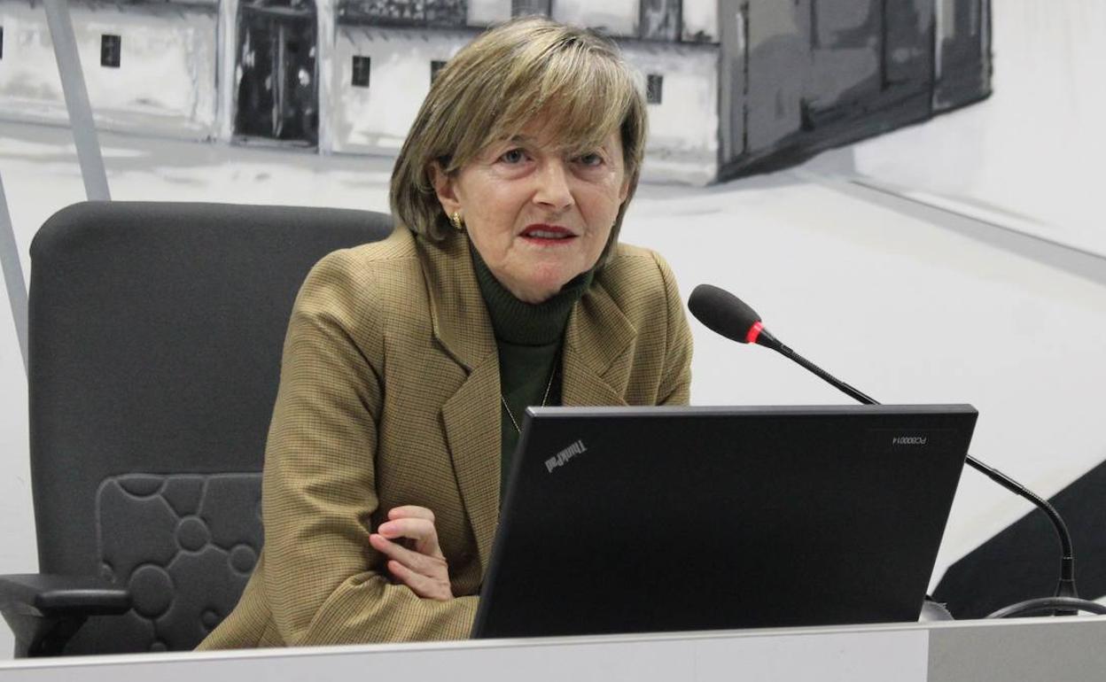 La concejala popular Ana Franco, en la rueda de prensa de este lune.