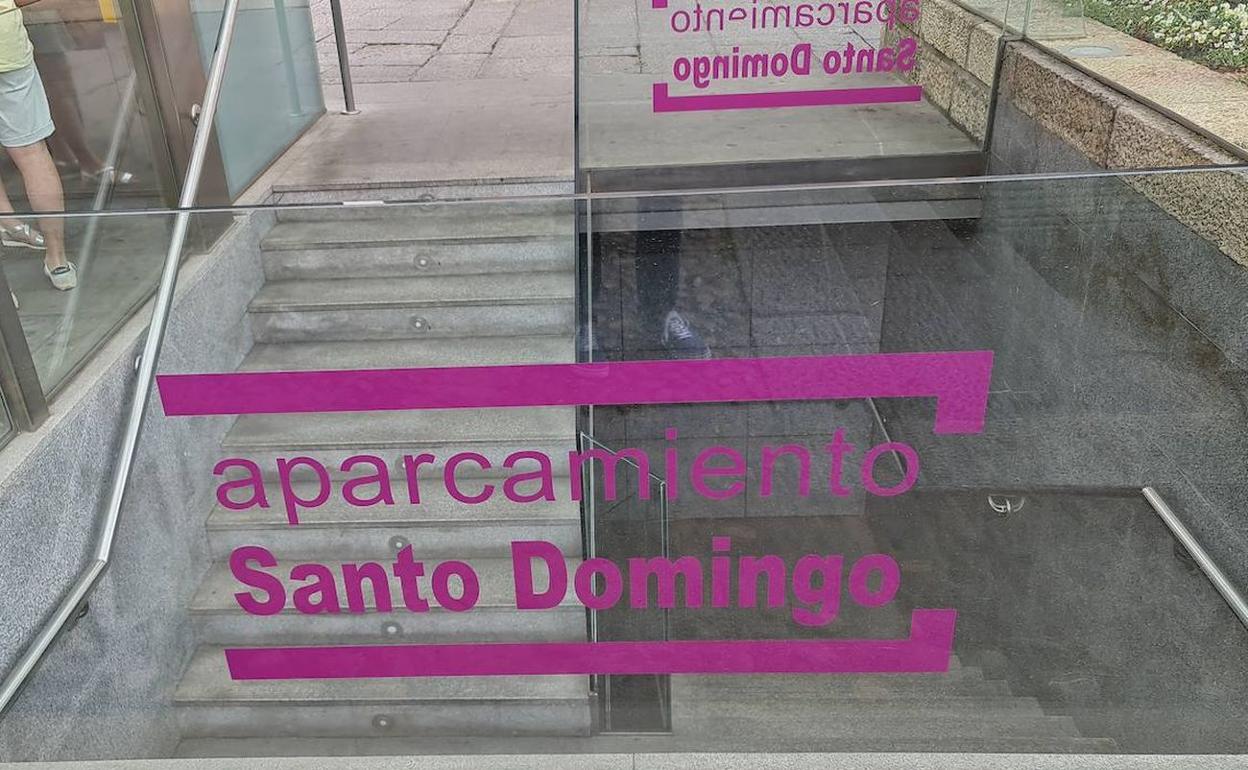 Acceso al parking de San Marcelo, cuya gestión privada finalizaba en 2022.