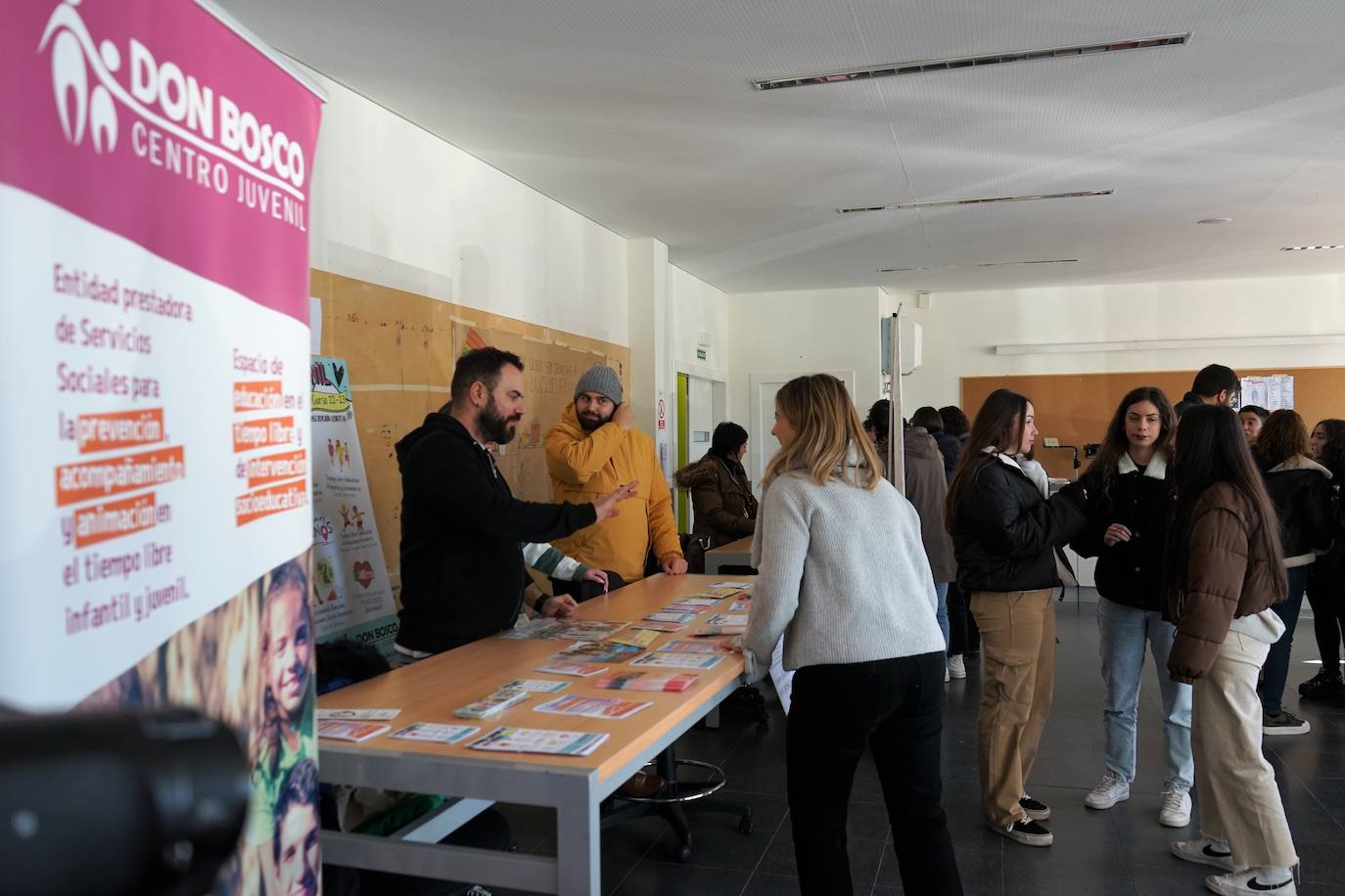 La Facultad de Educación celebró este pasado miércoles la III edición de las Jornadas de Educación Social donde profesionales y educadores coincidieron en la necesidad de incluir la figura del Coordinador de Bienestar en los centros educativos.