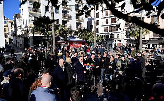 El portavoz de Vox en Andalucía atiende a los medios en Algerciras, esta mañana 